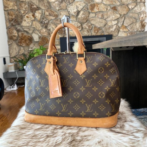 LOUIS VUITTON Monogram Alma PM Handbag Satchel - Picture 2 of 13